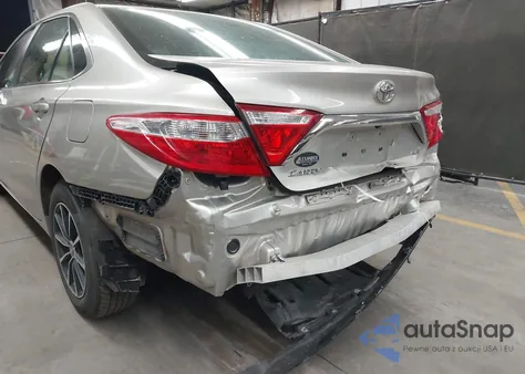 2017 Toyota Camry Le z USA, uszkodzony, nr VIN 4T1BF1FK8HU695432